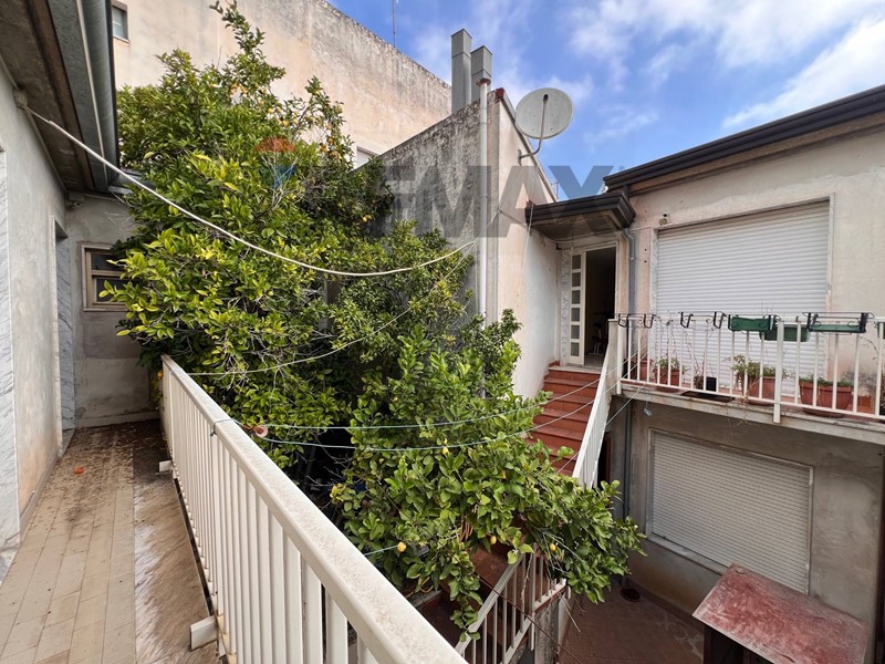 Appartamento in Vendita a Paupisi, 69'000&euro;, 248 m²