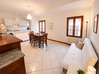 Trilocale in Affitto a Ferrara, 860&euro;, 79 m²