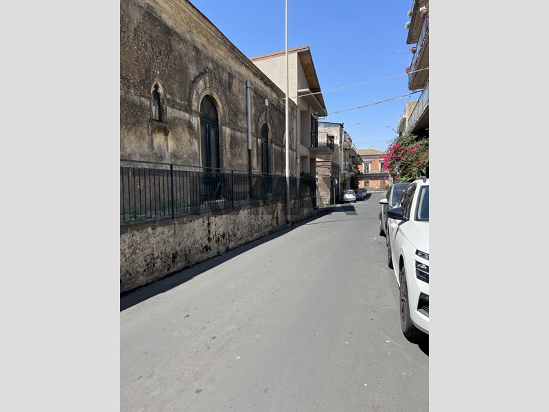 Quadrilocale in Vendita a Belpasso, 130'000&euro;, 110 m²