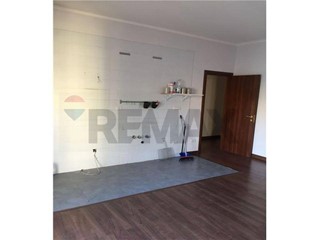 Trilocale in Vendita a Napoli, 245'000&euro;, 70 m²