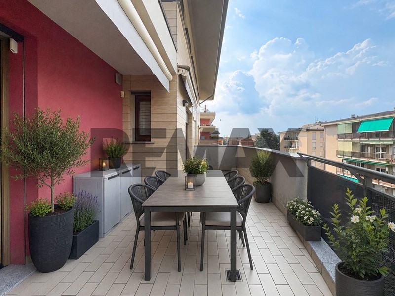 Attico in Vendita a Brugherio, 619'000&euro;, 220 m²