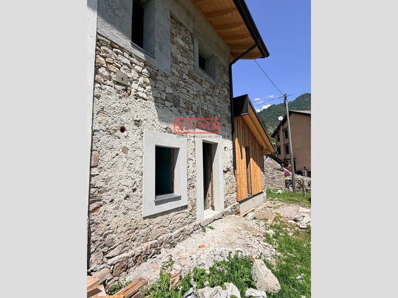 Appartamento in Vendita a Barcis, 291'000&euro;, 90 m²