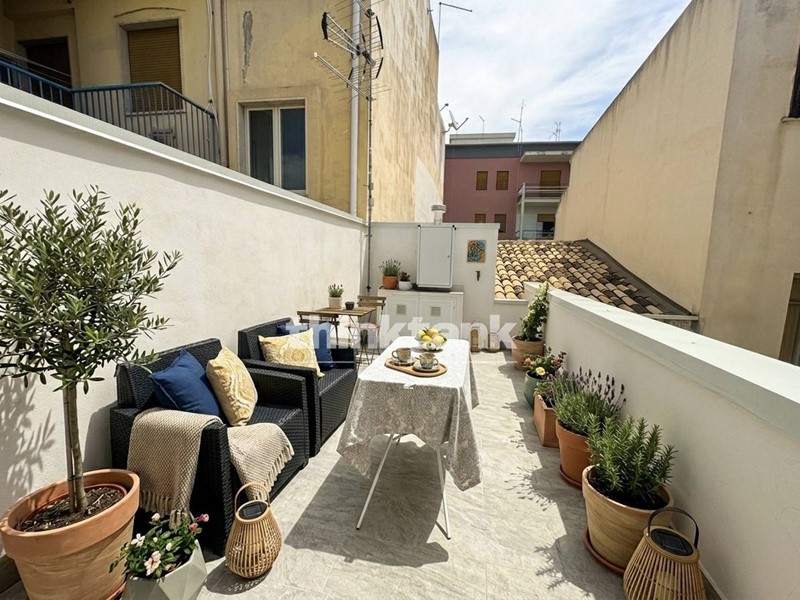 Bilocale in Vendita a Siracusa, 145'000&euro;, 81 m²