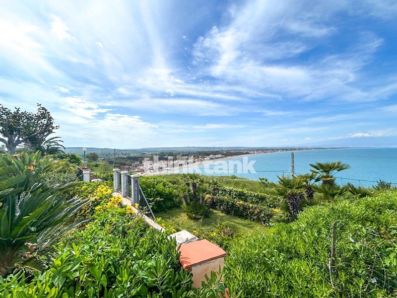 Quadrilocale in Vendita a Augusta, 220'000&euro;, 121 m²