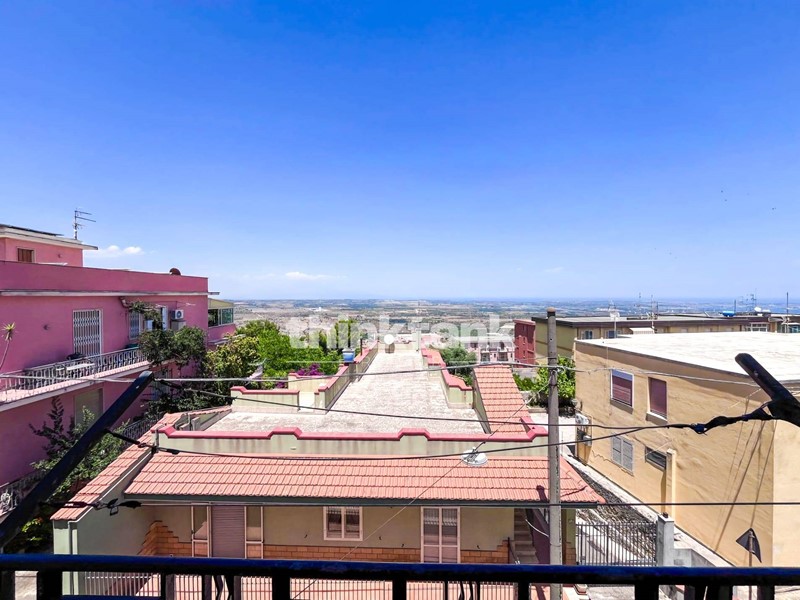 Appartamento in Vendita a Melilli, 65'000&euro;, 120 m²
