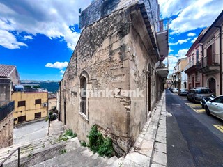 Trilocale in Vendita a Ragusa, 18'000&euro;, 44 m²