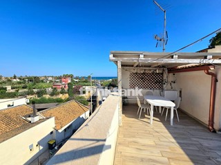 Quadrilocale in Vendita a Pozzallo, 148'000&euro;, 105 m²