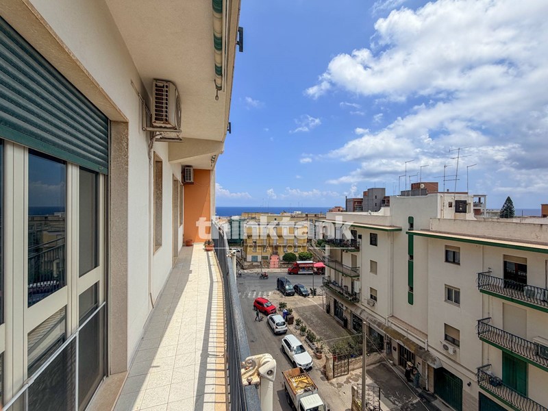 Quadrilocale in Affitto a Siracusa, 600&euro;, 93 m²