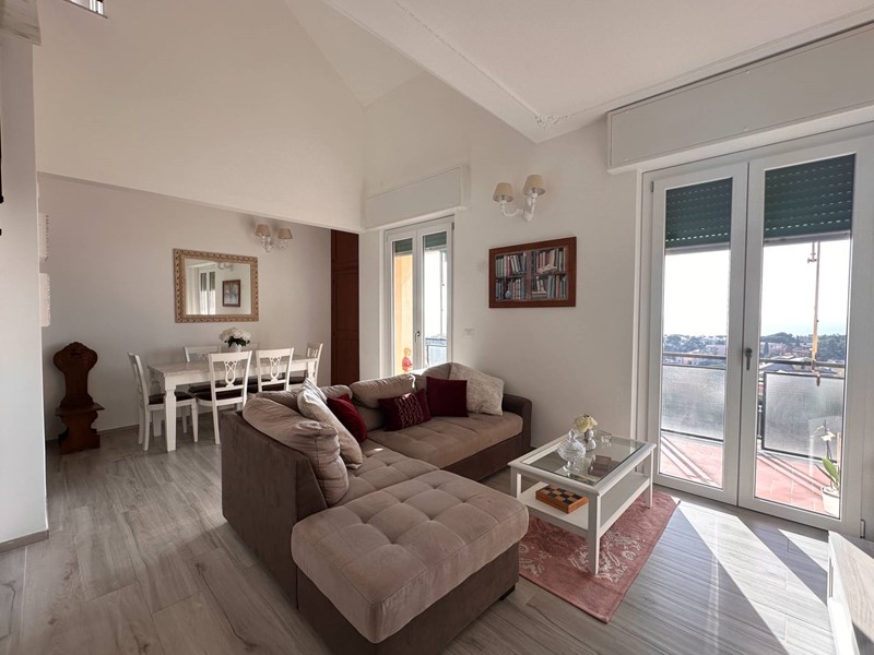 Appartamento in Vendita a Genova, 460'000&euro;, 120 m²