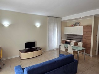 Bilocale in Affitto a Milano, 1'400&euro;, 68 m², arredato