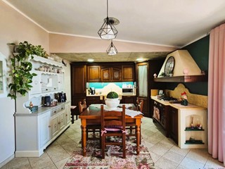 Appartamento in Vendita a Agrigento, 149'000&euro;, 171 m²