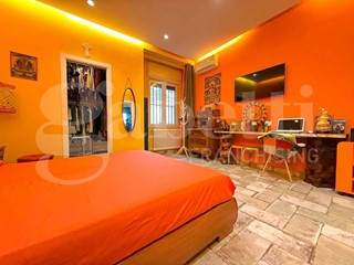 Trilocale in Vendita a Napoli, 180'000&euro;, 95 m²