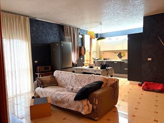 Quadrilocale in Vendita a San Severo, 95'000&euro;, 95 m², con Box
