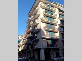 Bilocale in Vendita a Bari, 90'000&euro;, 37 m²