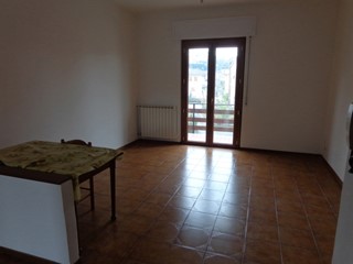 Quadrilocale in Affitto a Bolano, 600&euro;, 80 m²