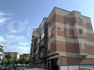 Trilocale in Vendita a Bari, 315'000&euro;, 100 m²