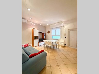 Bilocale in Affitto a Rapallo, 55 m², arredato