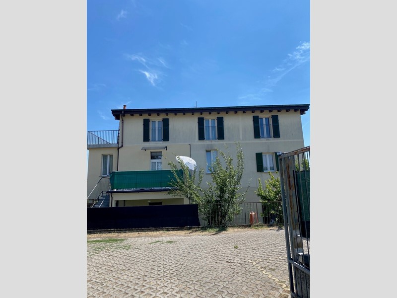 Bilocale in Vendita a Como, 160'000&euro;, 56 m²