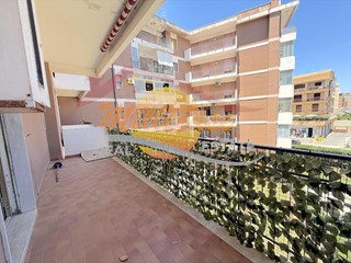 Quadrilocale in Vendita a Siracusa, zona Tisia - Tica - Zecchino, 158'000&euro;, 165 m², con Box