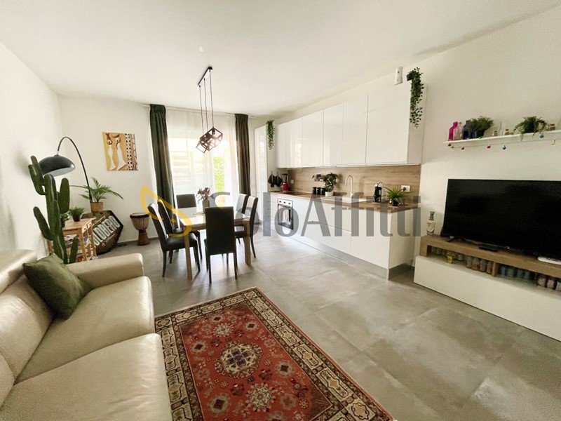 Bilocale in Affitto a Bari, zona Palese, 800&euro;, 65 m², arredato
