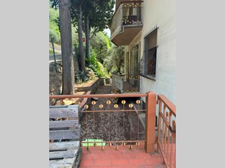 Appartamento in Vendita a Rufina, zona Rimaggio, 160'000&euro;, 100 m²