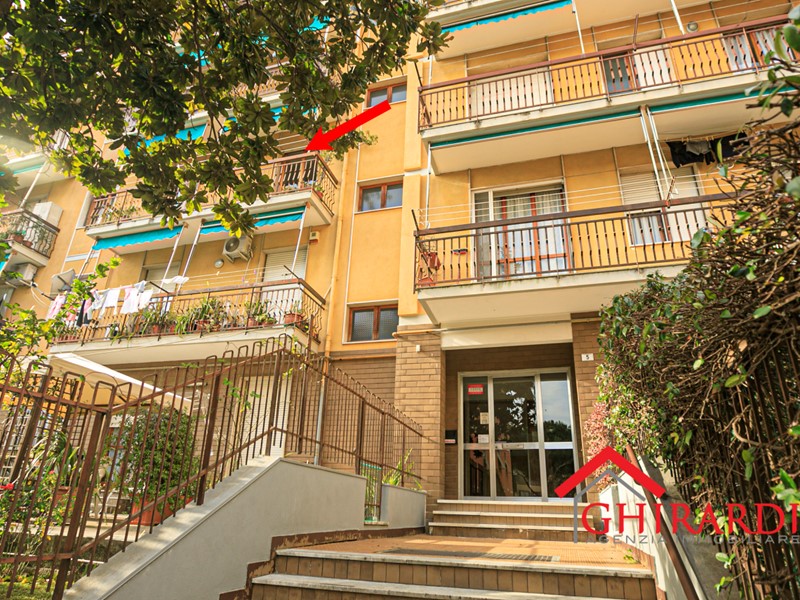 Appartamento in Affitto a Genova, zona Sestri Ponente, 550&euro;, 90 m²