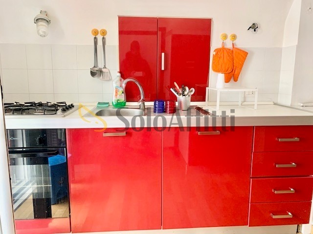 Monolocale in Affitto a Bari, zona LibertÃ, 500&euro;, 40 m², arredato