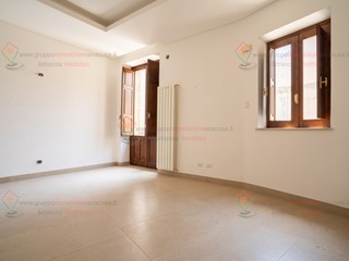 Quadrilocale in Vendita a Siracusa, zona ORTIGIA - UMBERTO, 360'000&euro;, 119 m²