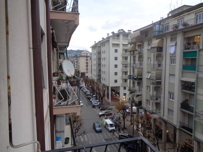 Quadrilocale in Affitto a La Spezia, zona via V.Veneto, 650&euro;, 85 m²