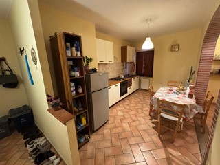 Trilocale in Vendita a Calci, zona La Corte, 115'000&euro;, 65 m², arredato