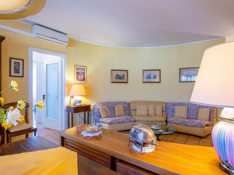 Appartamento in Vendita a Cascina, 170'000&euro;, 97 m², con Box