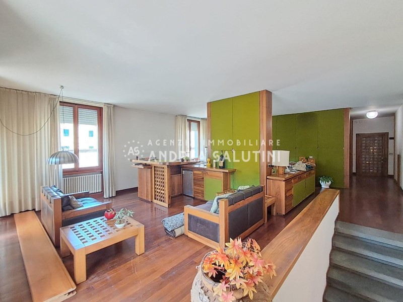 Appartamento in Vendita a Santa Croce sull'Arno, 269'000&euro;, 233 m², arredato