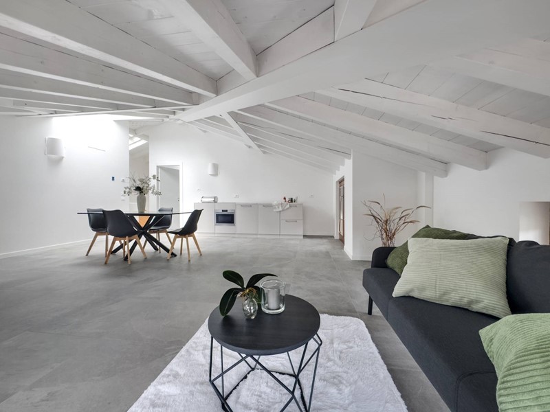 Appartamento in Vendita a Sant'Ambrogio di Valpolicella, 360'000&euro;, 183 m²