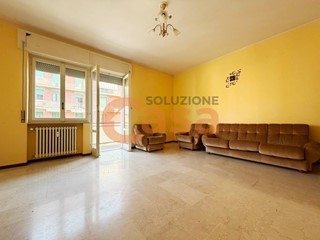 Trilocale in Vendita a Piacenza, 119'000&euro;, 106 m²