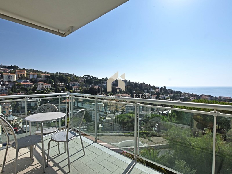 Bilocale in Vendita a Sanremo, 126'000&euro;, 37 m²