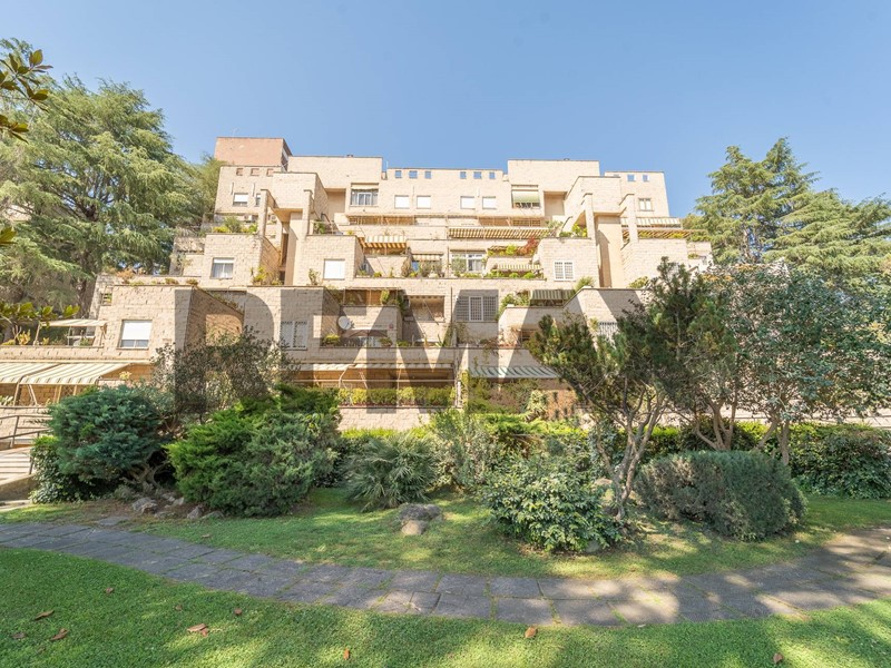 Quadrilocale in Vendita a Roma, 379'000&euro;, 153 m²
