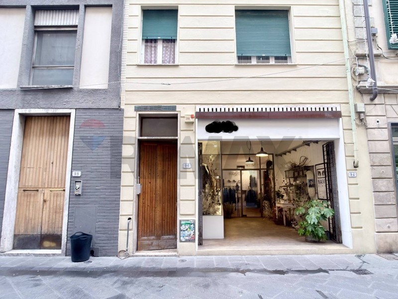 Quadrilocale in Vendita a Empoli, 130'000&euro;, 100 m²