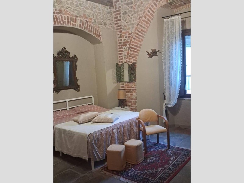 Bilocale in Affitto a Vergiate, 700&euro;, 84 m²