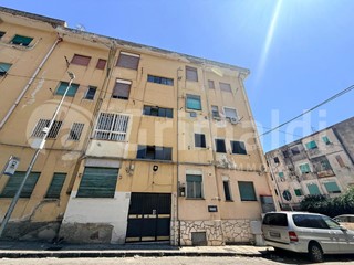 Trilocale in Vendita a Messina, 58'000&euro;, 70 m²