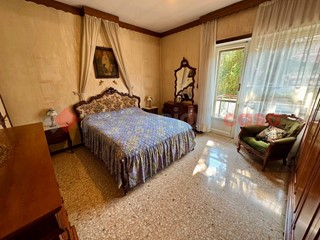Trilocale in Vendita a Roma, 259'000&euro;, 90 m²