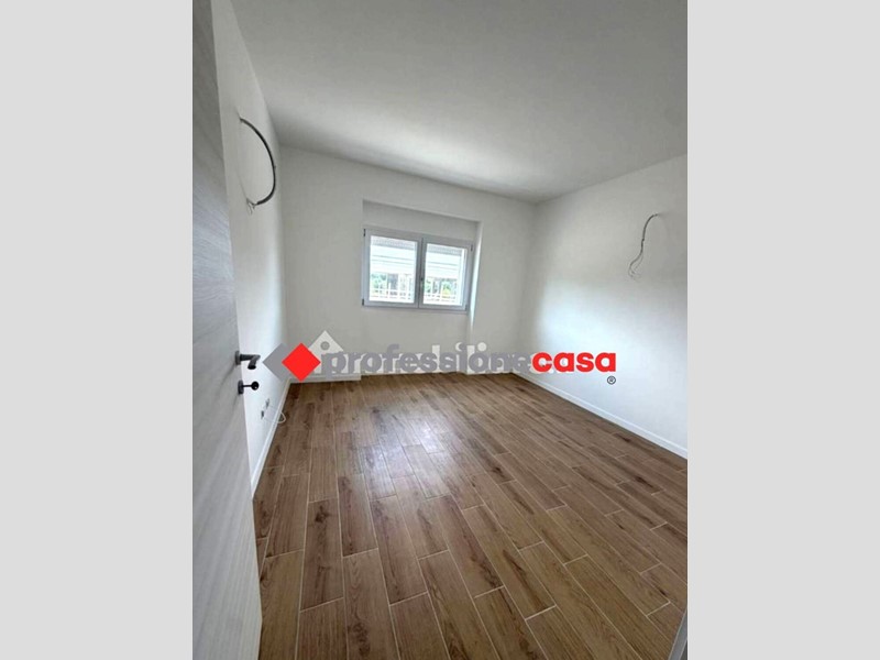 Trilocale in Vendita a Pomezia, 189'000&euro;, 80 m²