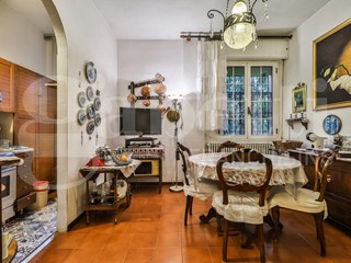 Trilocale in Vendita a Bologna, 275'000&euro;, 90 m², con Box
