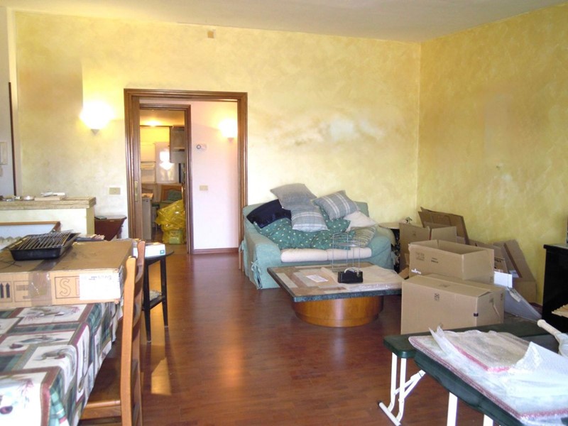 Quadrilocale in Vendita a Roma, 355'000&euro;, 160 m²
