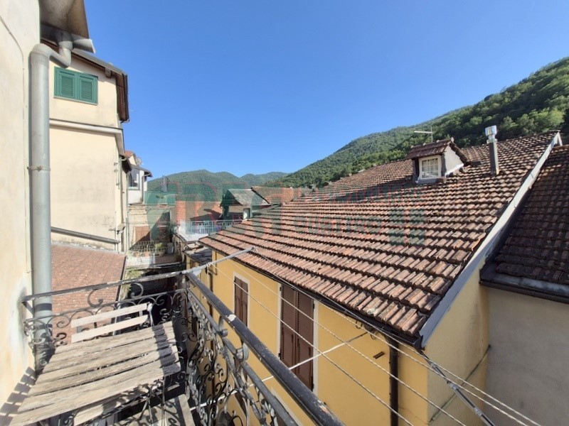 Trilocale in Vendita a Pieve di Teco, 75'000&euro;, 60 m², arredato