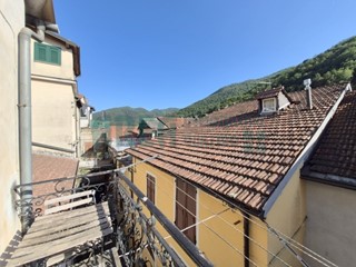 Trilocale in Vendita a Pieve di Teco, 75'000&euro;, 60 m², arredato