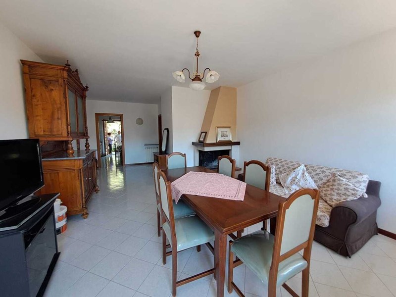 Appartamento in Affitto a Amelia, 550&euro;, 120 m², arredato, con Box