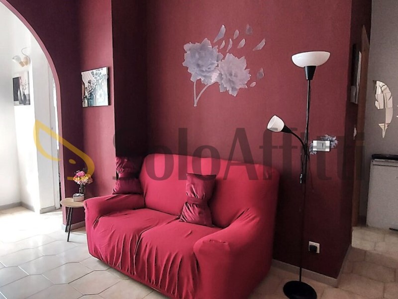 Monolocale in Affitto a Torino, zona Borgo Vittoria, 430&euro;, 35 m², arredato