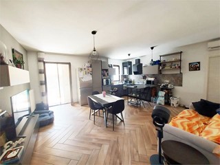 Quadrilocale in Vendita a Orta di Atella, 179'000&euro;, 90 m²