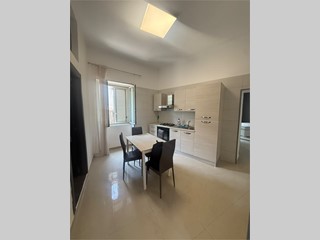 Bilocale in Vendita a Napoli, 60'000&euro;, 50 m²