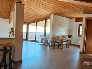 Quadrilocale in Vendita a Colle di Val D'Elsa, 240'000&euro;, 110 m²